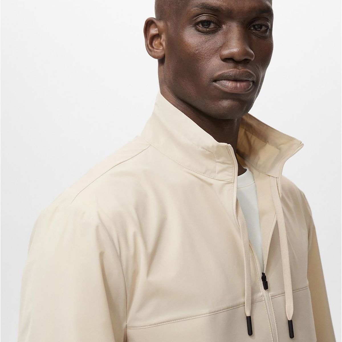 MANGO - Casaca Performance Regular Hombre Man