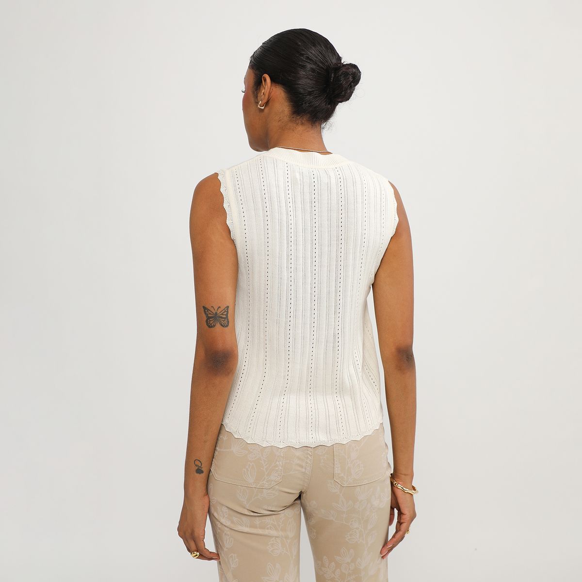 BASEMENT - Top Sin Mangas Mujer Basement