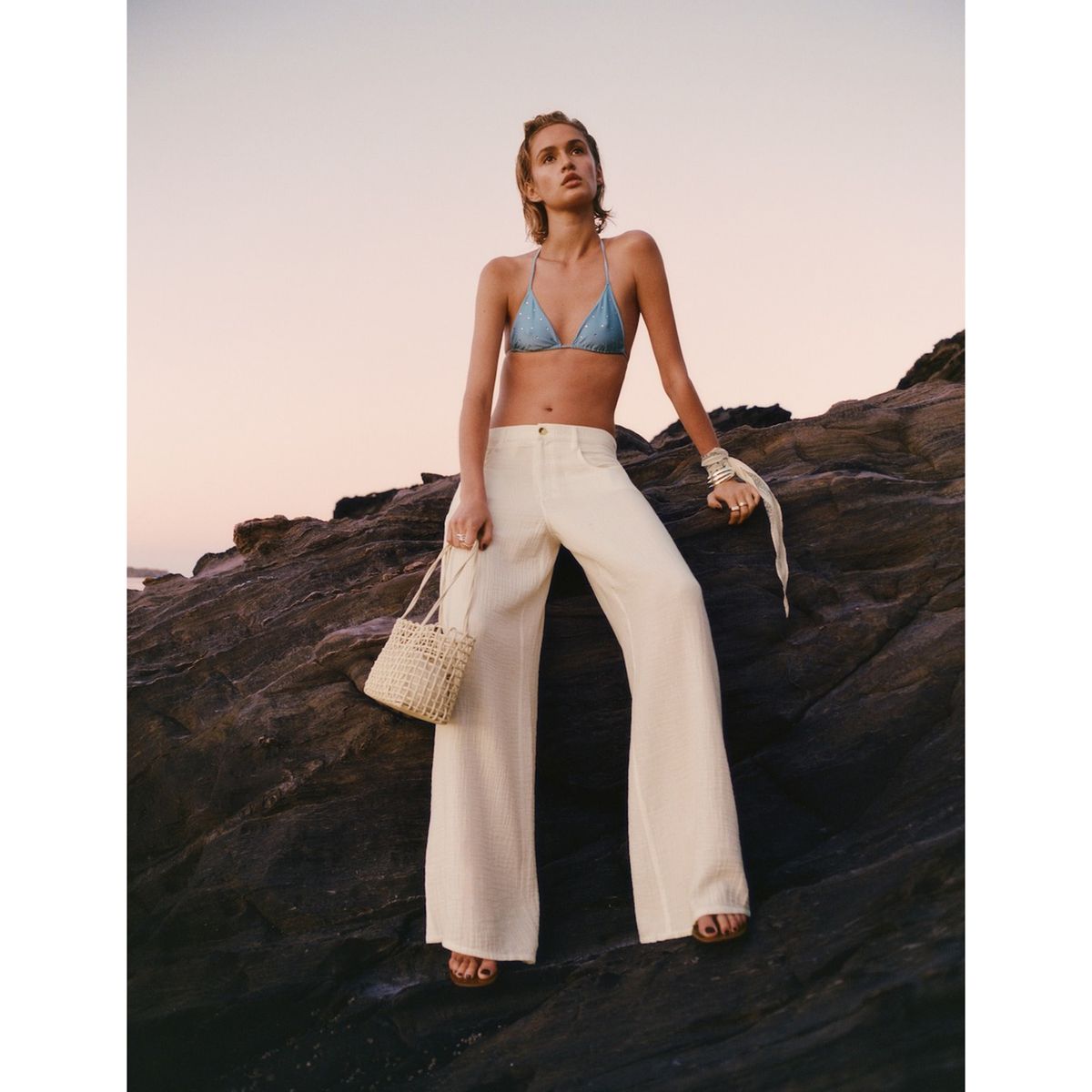 MANGO - Pantalón Straight Tiro Medio Mujer Mango.