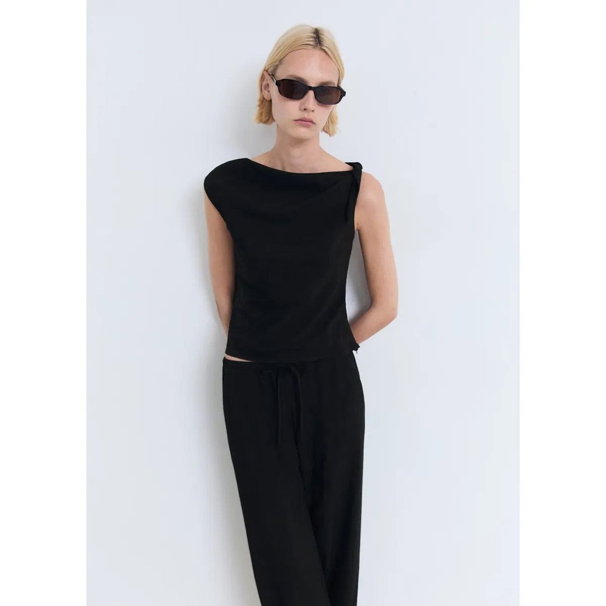 MANGO - Pantalón Straight Tiro Medio Mujer Mango