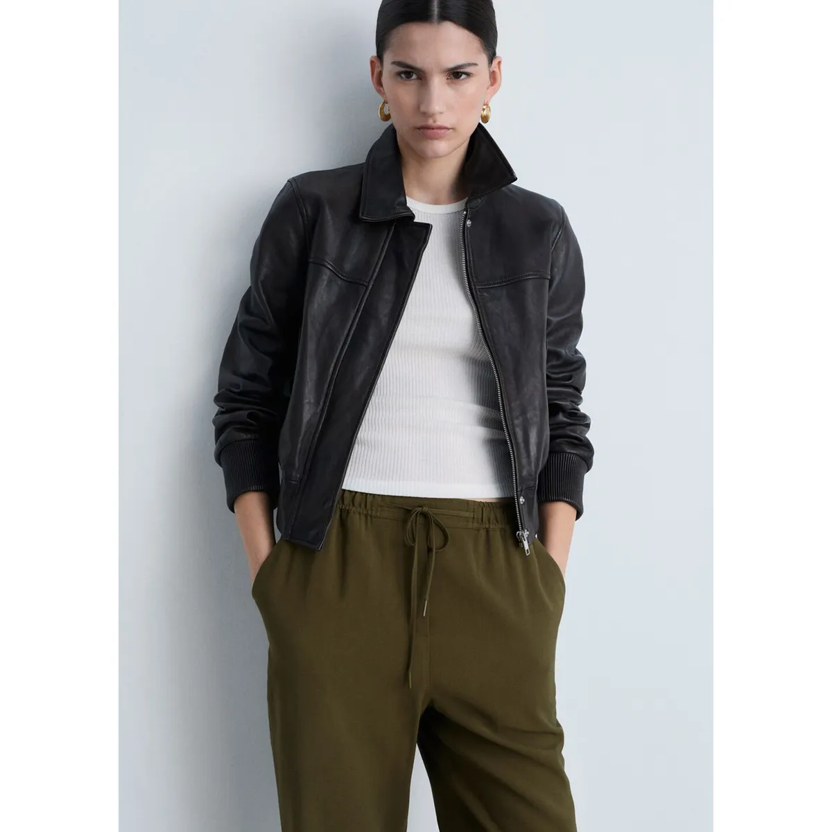 MANGO - Pantalón Fluido Tiro Medio Mujer Mango