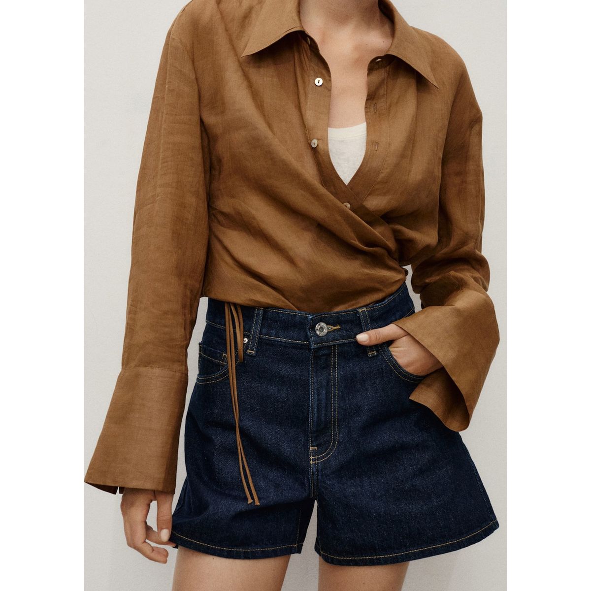 MANGO - Short Tiro Medio Mujer Mango.