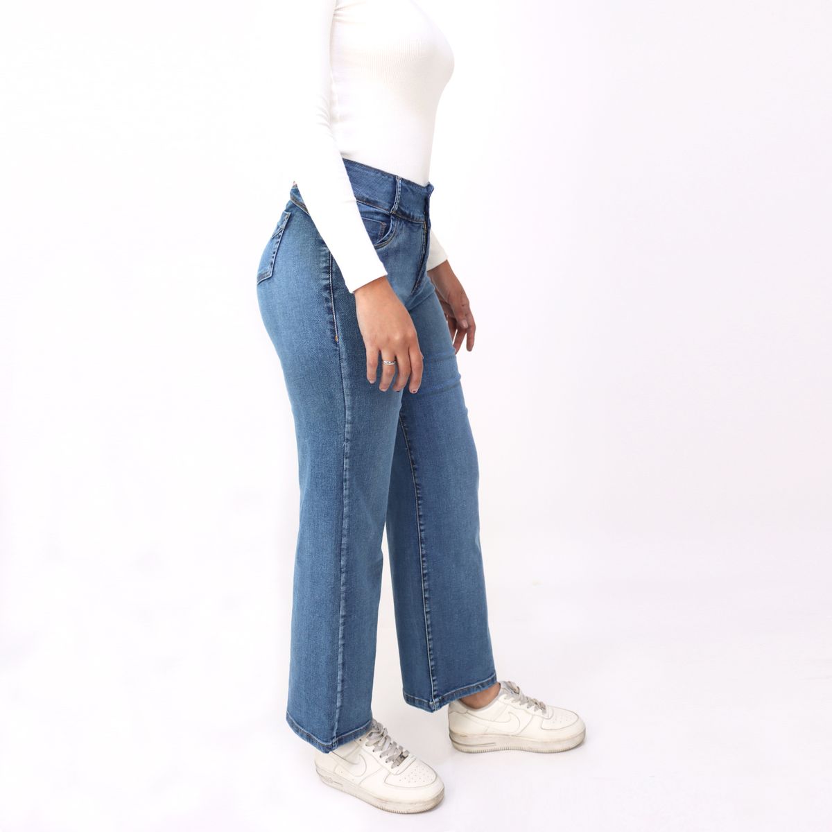 KAYRA POBLET - Jean Straight Tiro Alto Mujer Kayra Poblet