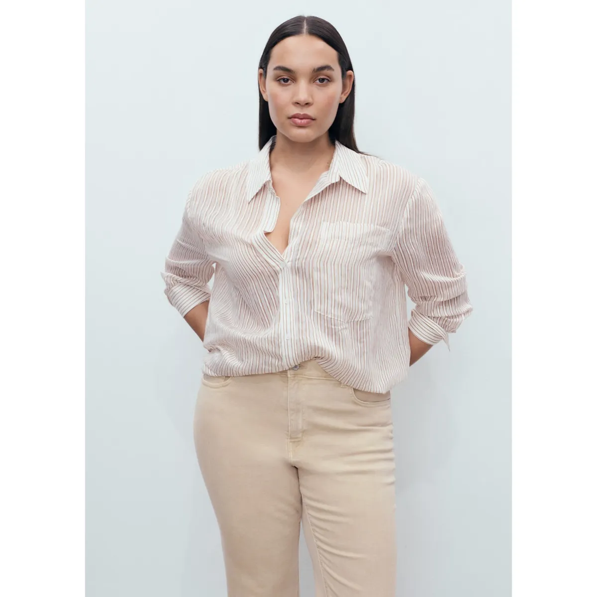 MANGO - Jean Flare Tiro Alto Mujer Mango