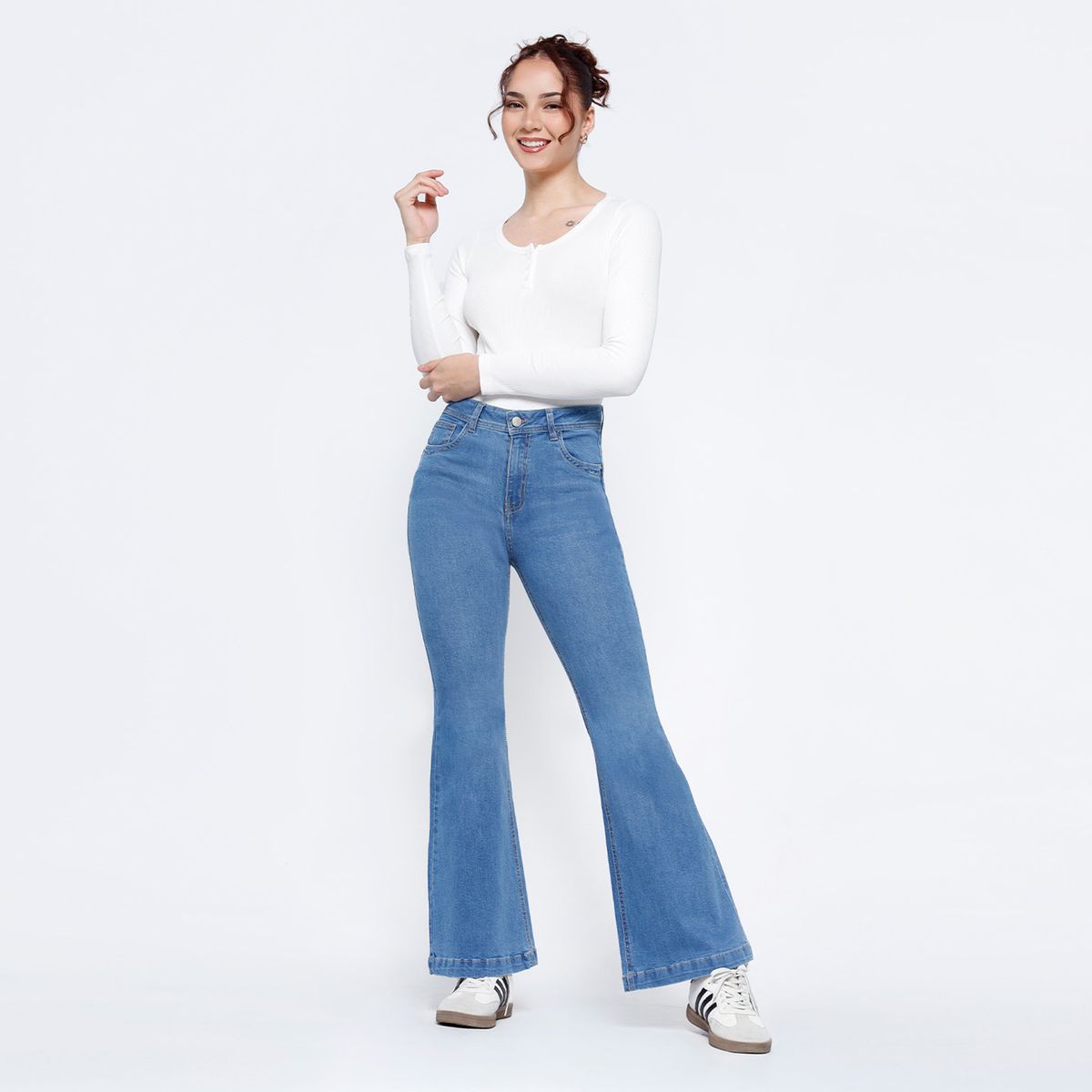 KANSAS - Jean Flare Tiro Medio Mujer Kansas