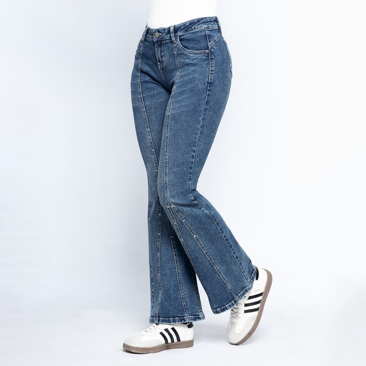 KANSAS - Jean Flare Tiro Medio Mujer Kansas