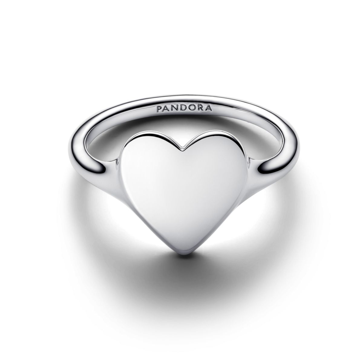 PANDORA - Anillo Corazón Grabable Plateado