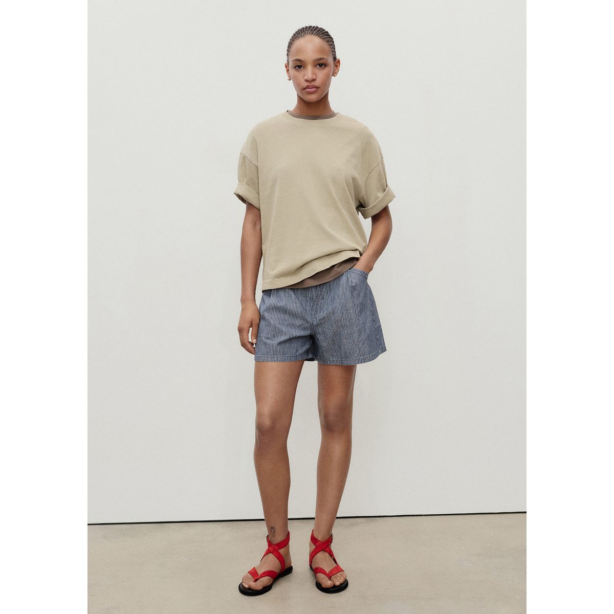 MANGO - Short Tiro Medio Mujer Mango