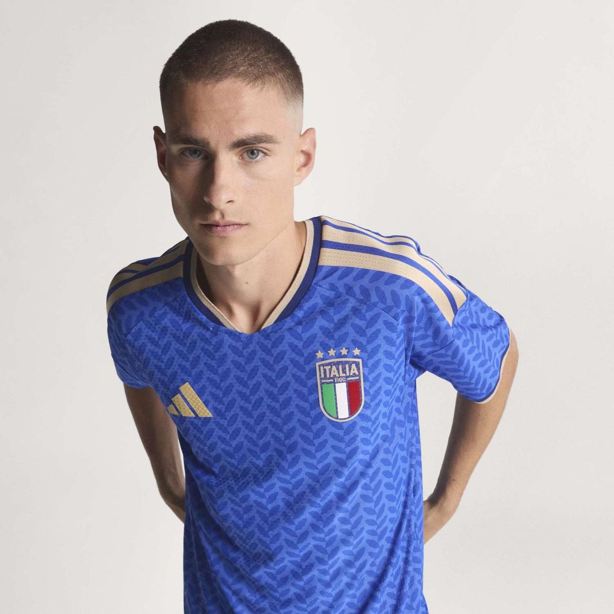 ADIDAS - Camiseta Local Italia Authentic 2026 Hombre Versión Jugador Adidas