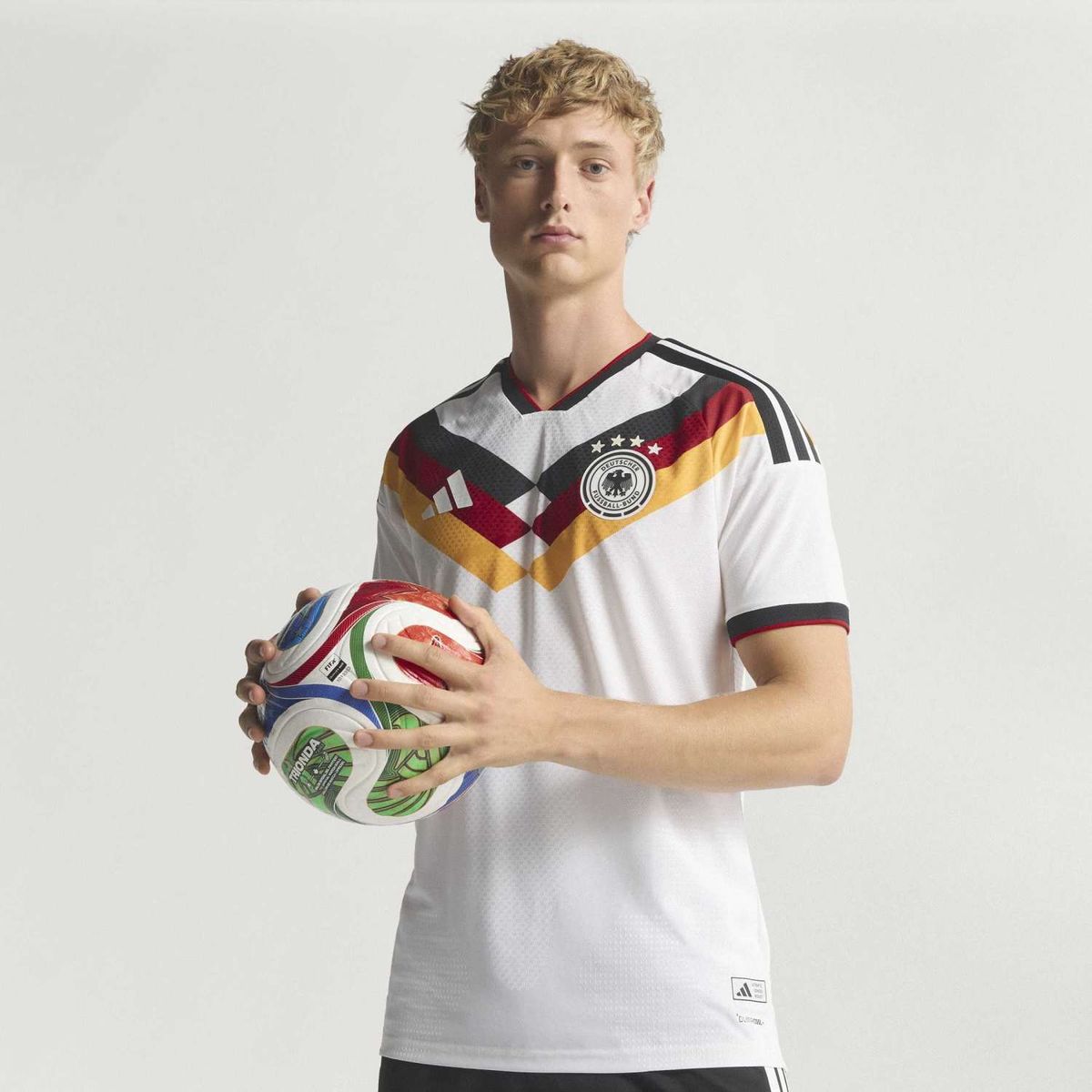 ADIDAS - Camiseta Local Alemania Authentic 2026 Hombre Versión Jugador Adidas