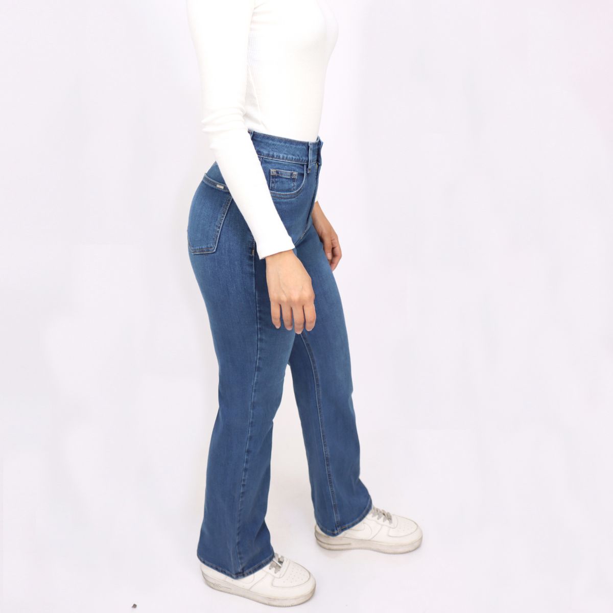 KAYRA POBLET - Jean Flare Tiro Alto Mujer Kayra Poblet