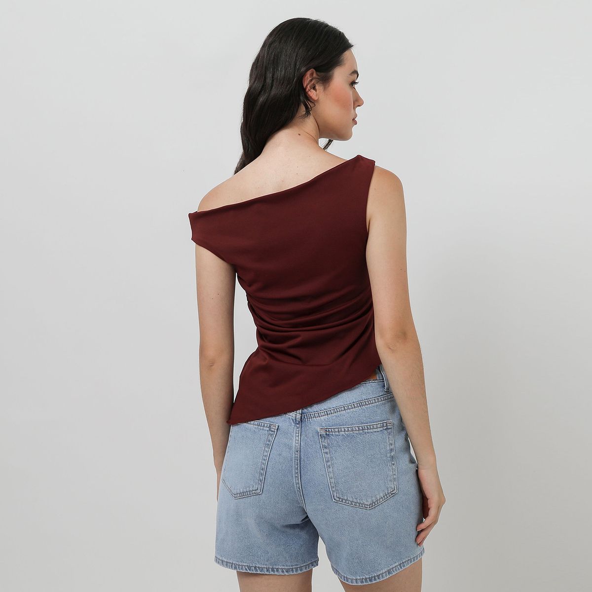 BASEMENT - Top Asimetrico Mujer Basement