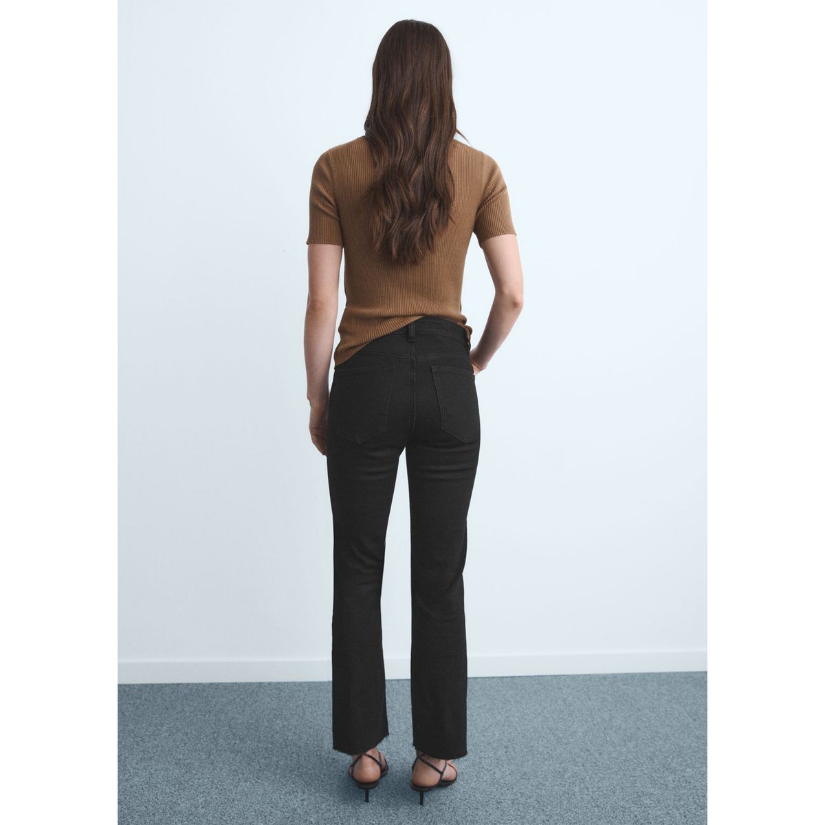 MANGO - Jean Flare Tiro Alto Mujer Mango