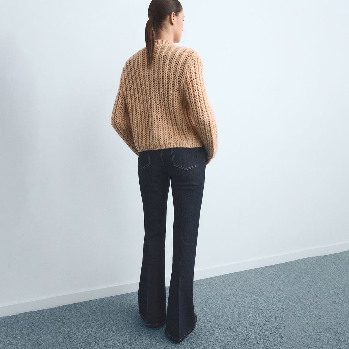 MANGO - Jean Flare Tiro Alto Mujer Mango