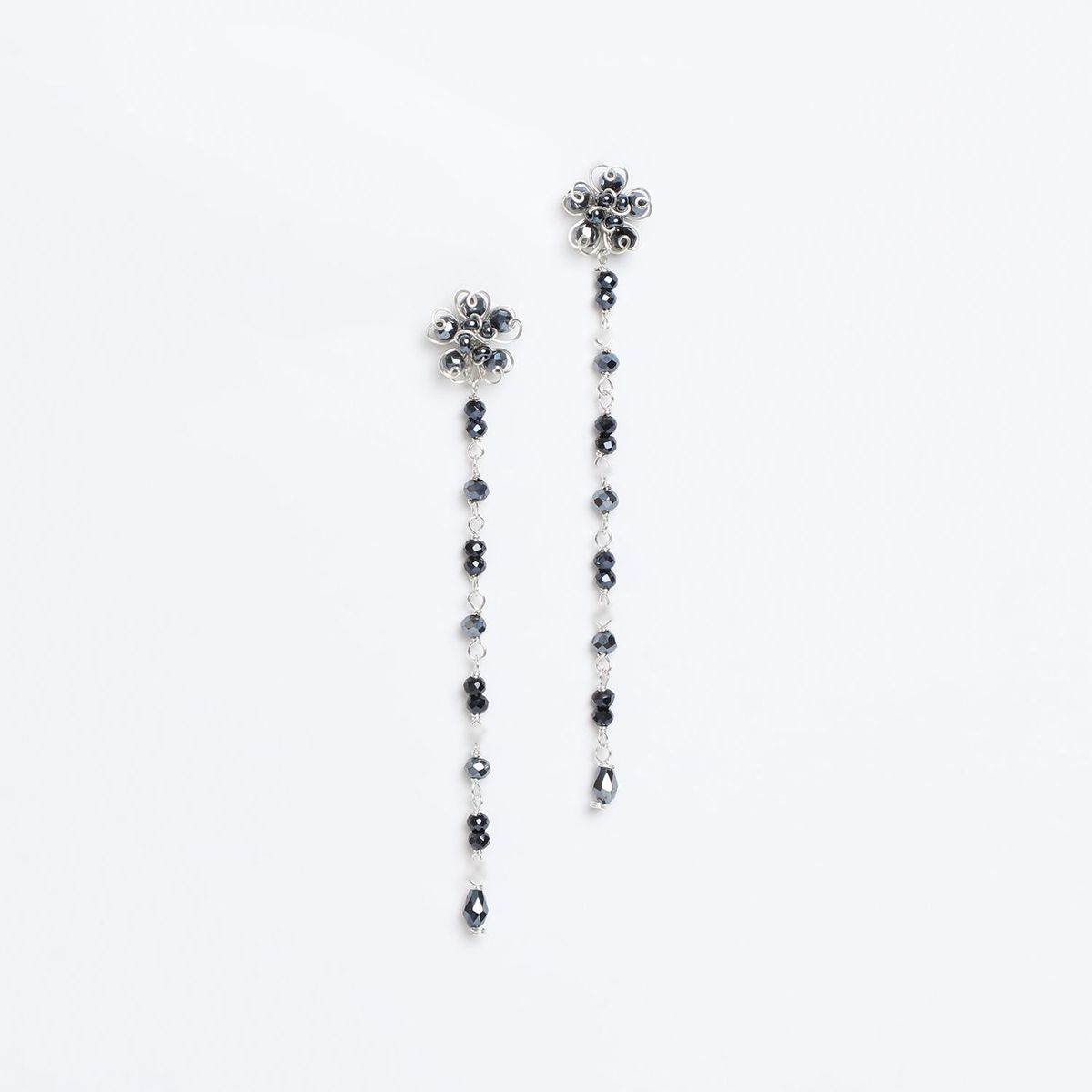 ROXANA PARDO - Arete Flor Lineal Basement X Roxana Pardo