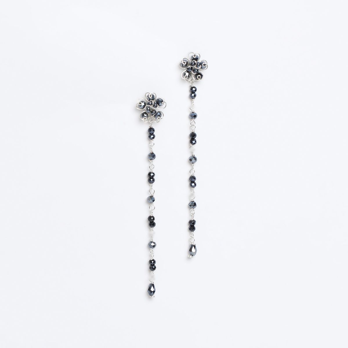 ROXANA PARDO - Arete Flor Lineal Basement X Roxana Pardo