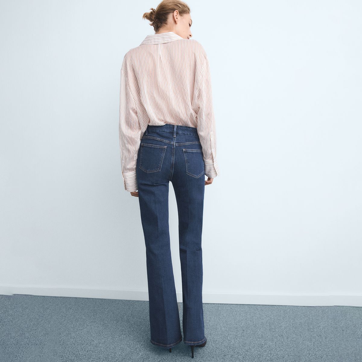 MANGO - Jean Flare Tiro Alto Mujer Mango