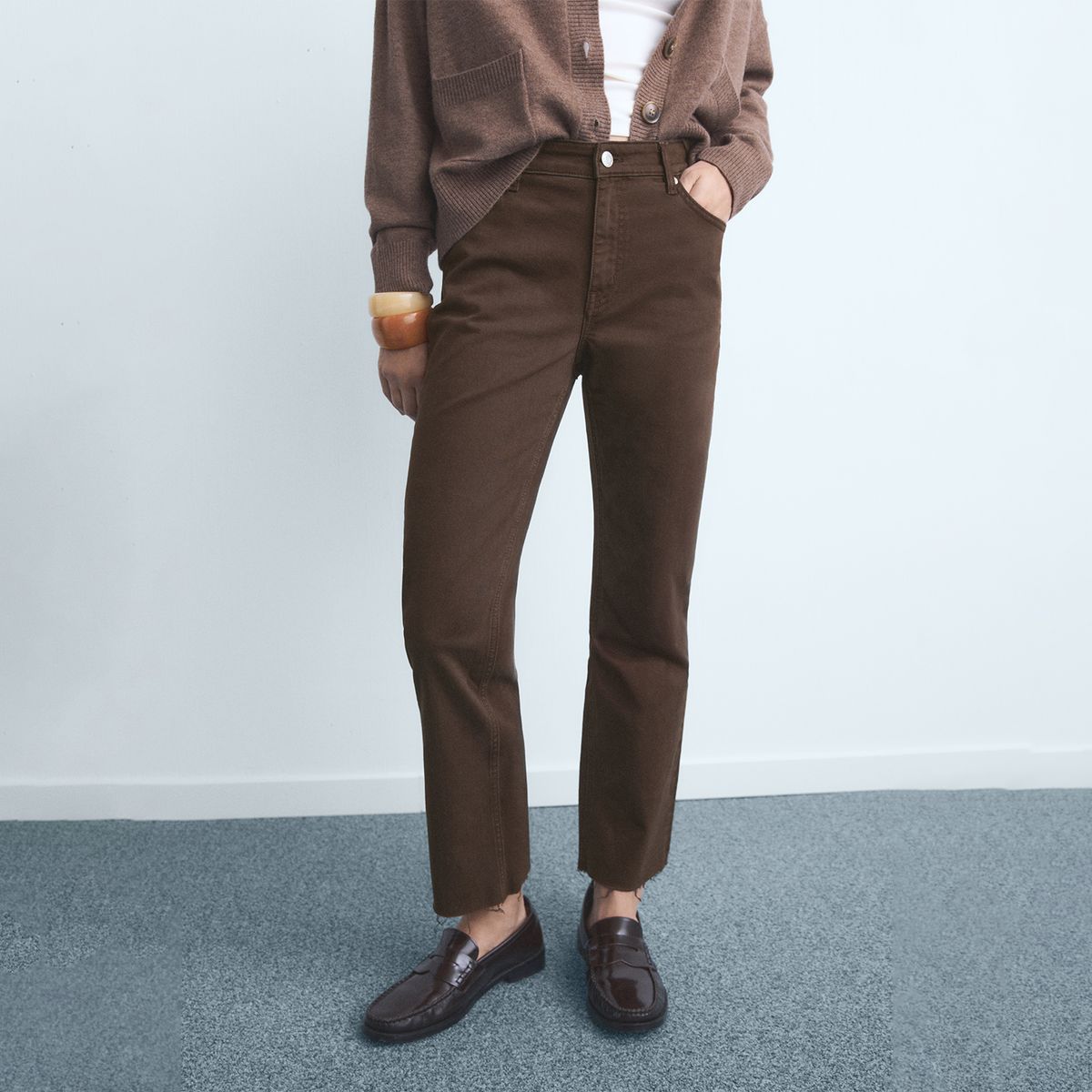 MANGO - Jean Flare Tiro Medio Mujer Mango