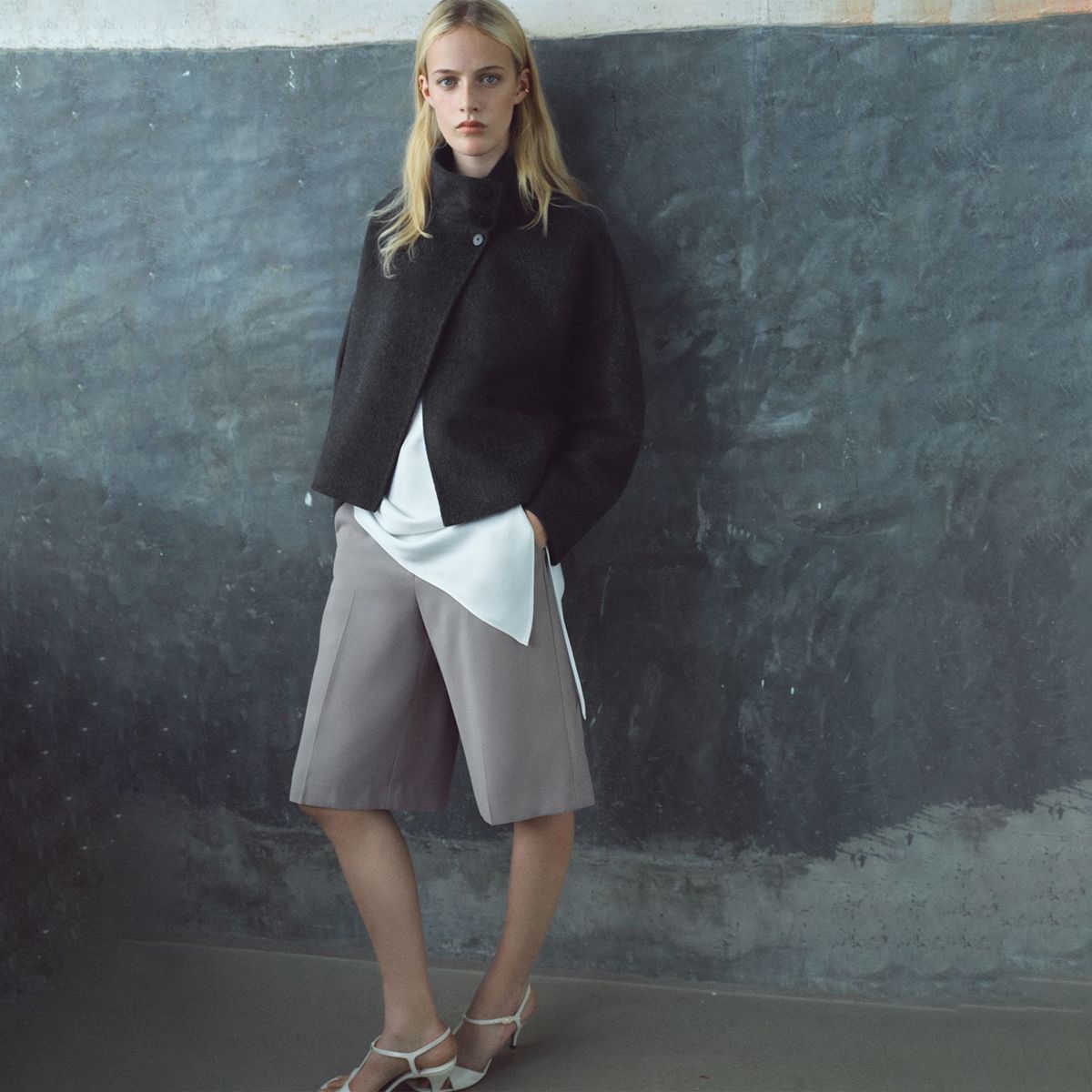 MANGO - Abrigo Corto Mujer Mango