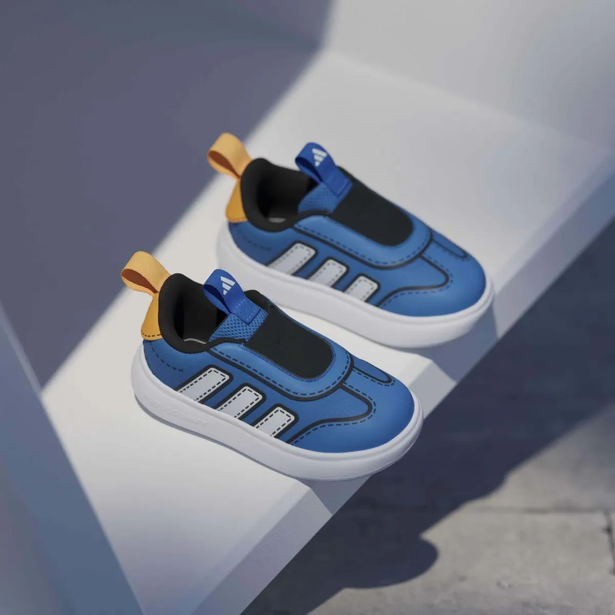 ADIDAS - Zapatillas Urbanas Unisex Bebe Adidas Bubblecomic