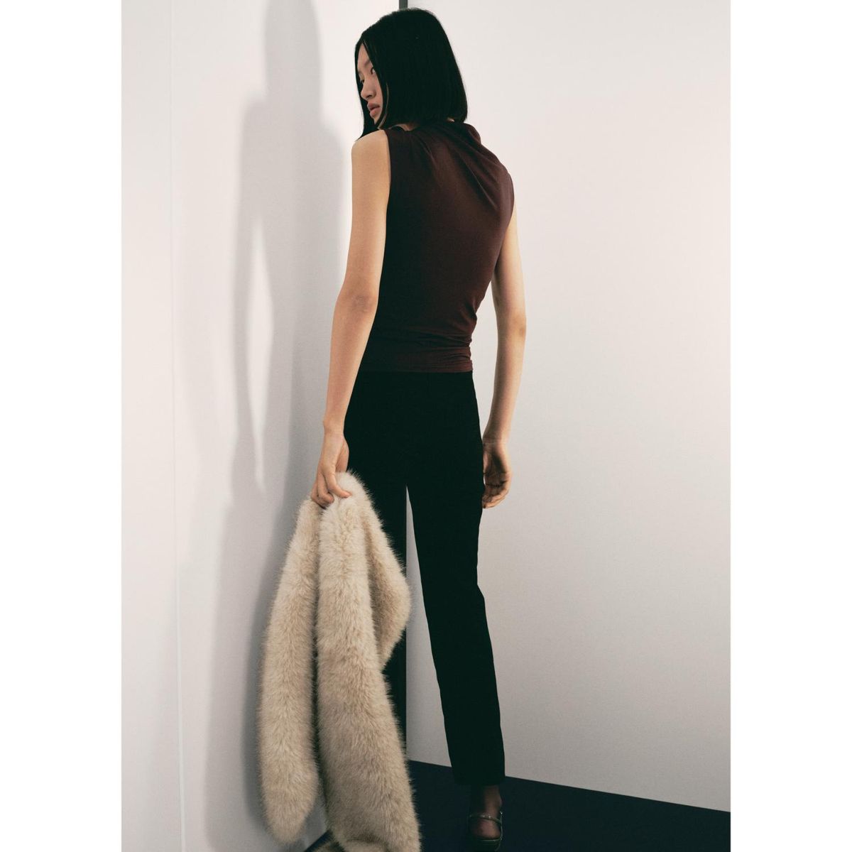 MANGO - Top Asimétrico Mujer Mango