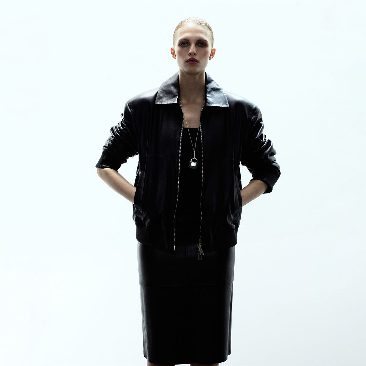 MANGO - Casaca De Cuero Mujer Mango