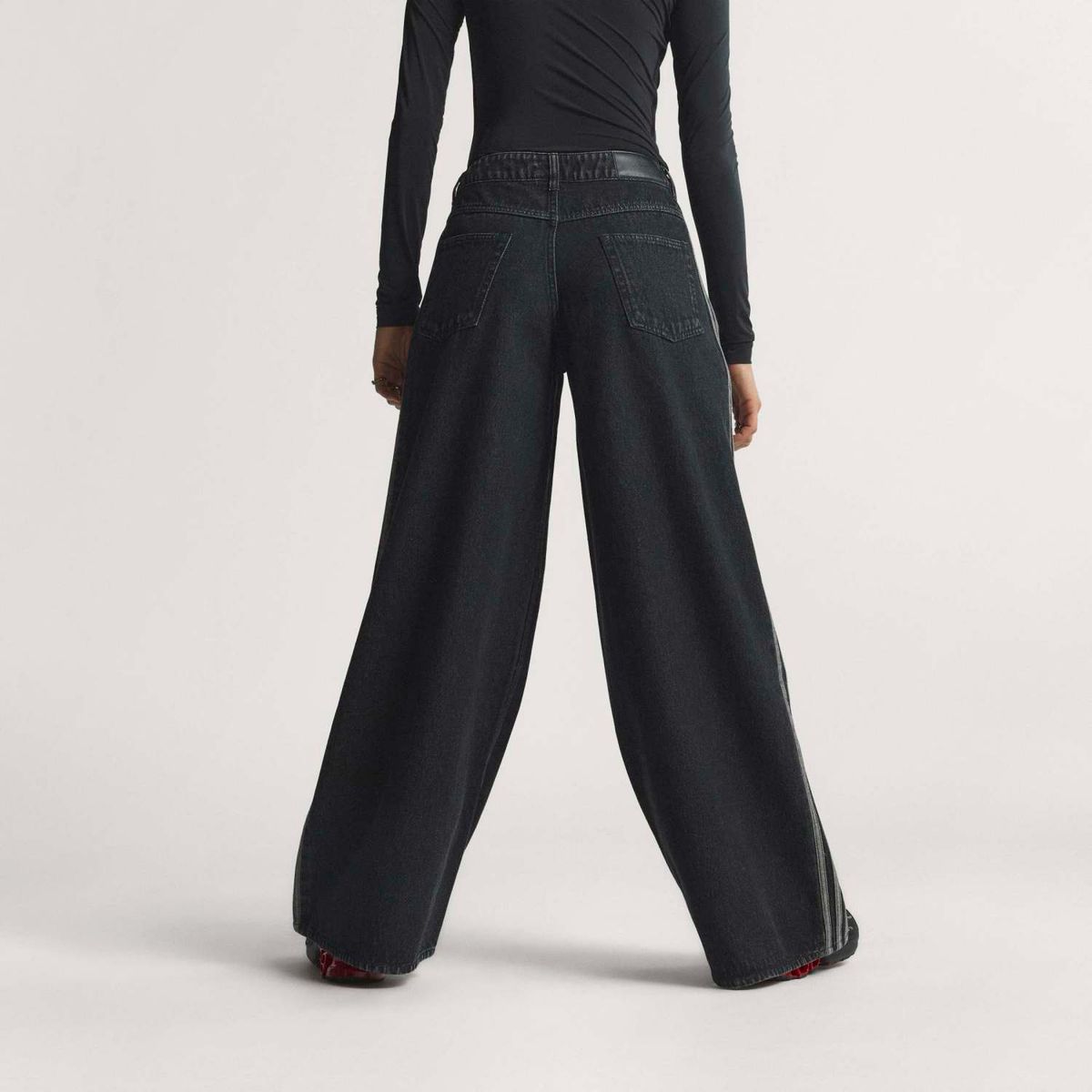 ADIDAS ORIGINALS - Jean Regular Fit Medio Mujer Adidas Originals