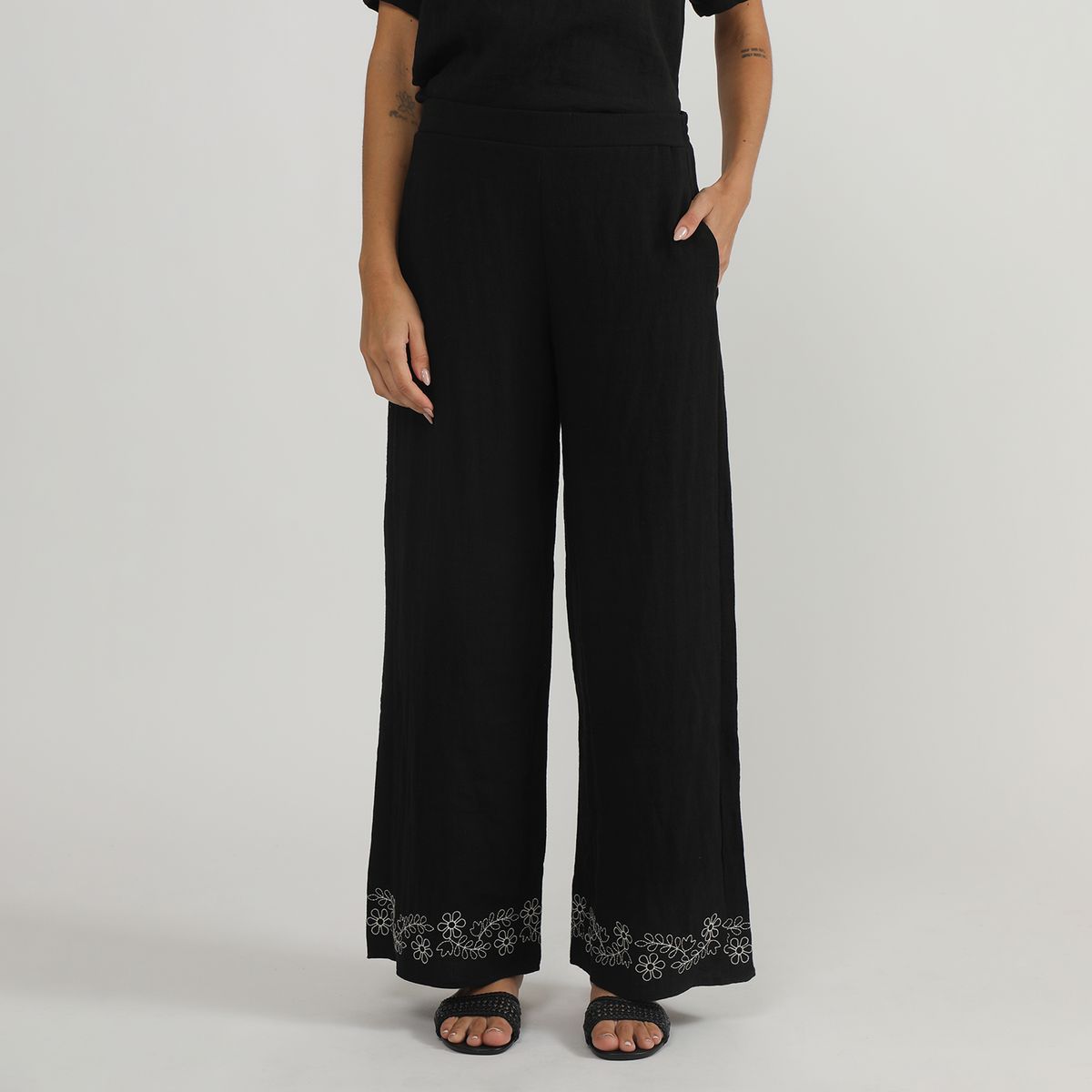 UNIVERSITY CLUB - Pantalon Bordado Set
