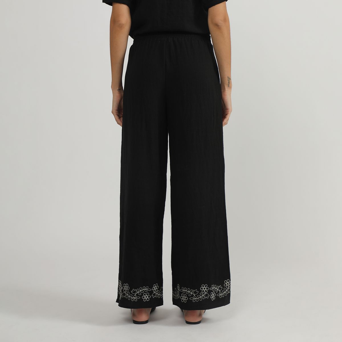 UNIVERSITY CLUB - Pantalon Bordado Set