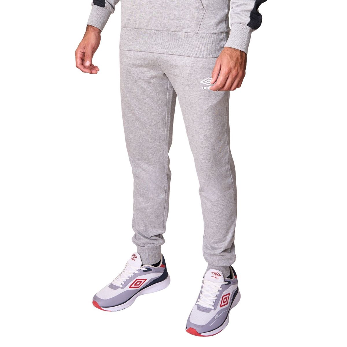 UMBRO - Jogger Regular Essential  Hombre Umbro