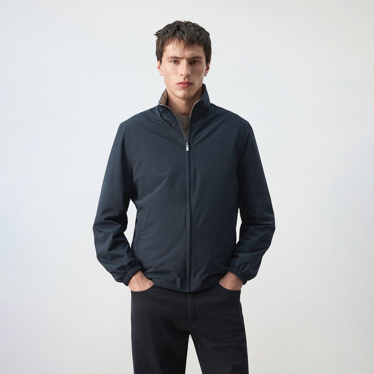 HE - Casaca Regular Fit water repellent Hombre Mango