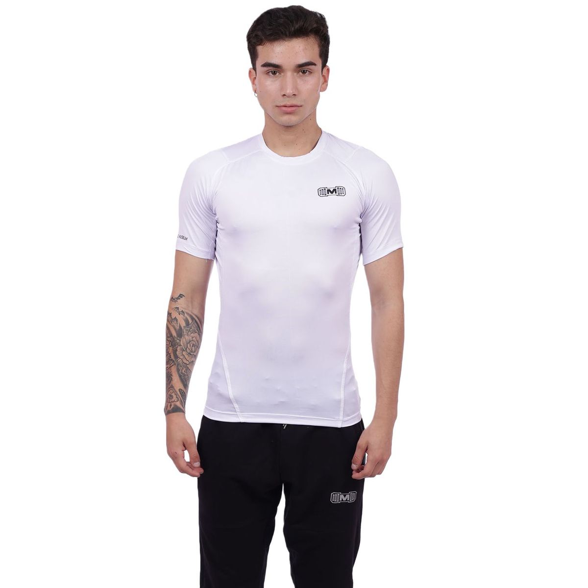 M MUSCLE MUSEUM - Polo Deportivo de Compresión Manga Corta Color Blanco para Hombres