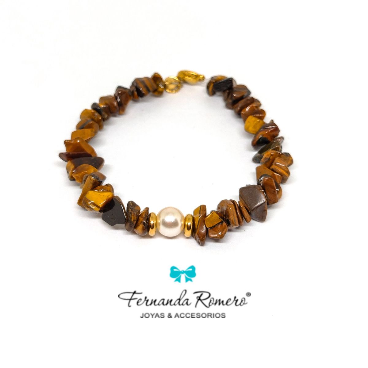FERNANDA ROMERO JOYAS Y ACCESORIOS - Pulsera de Cascajo de Ojo de Tigre Perla en el centro y acero dorado