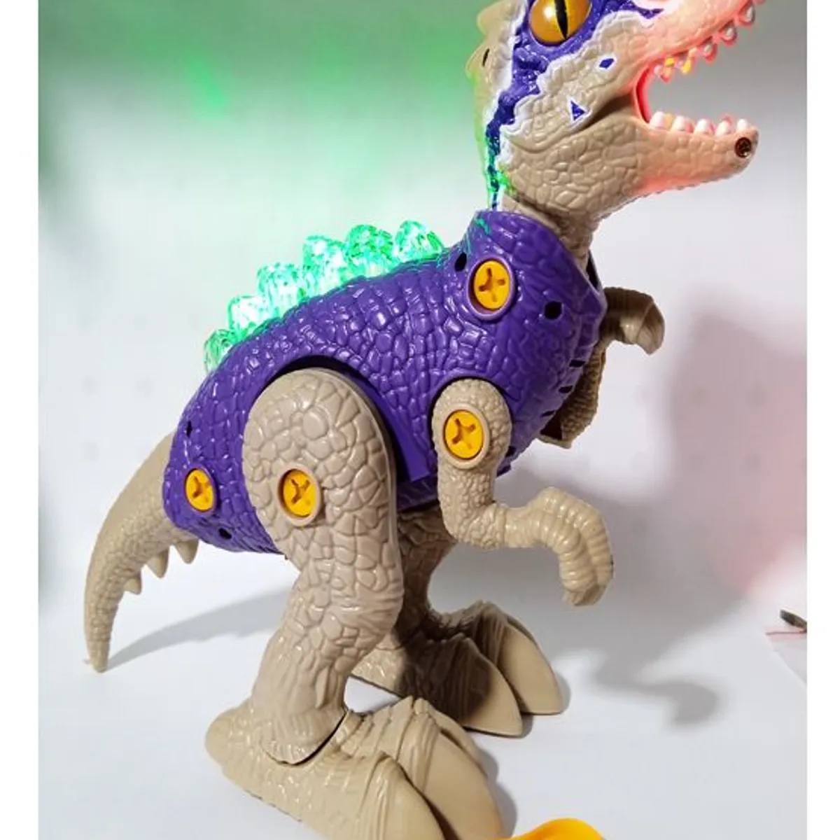 GENERICO - Dino DIY Bota Humo Como Fuego Con Luces Sonido y Movimiento