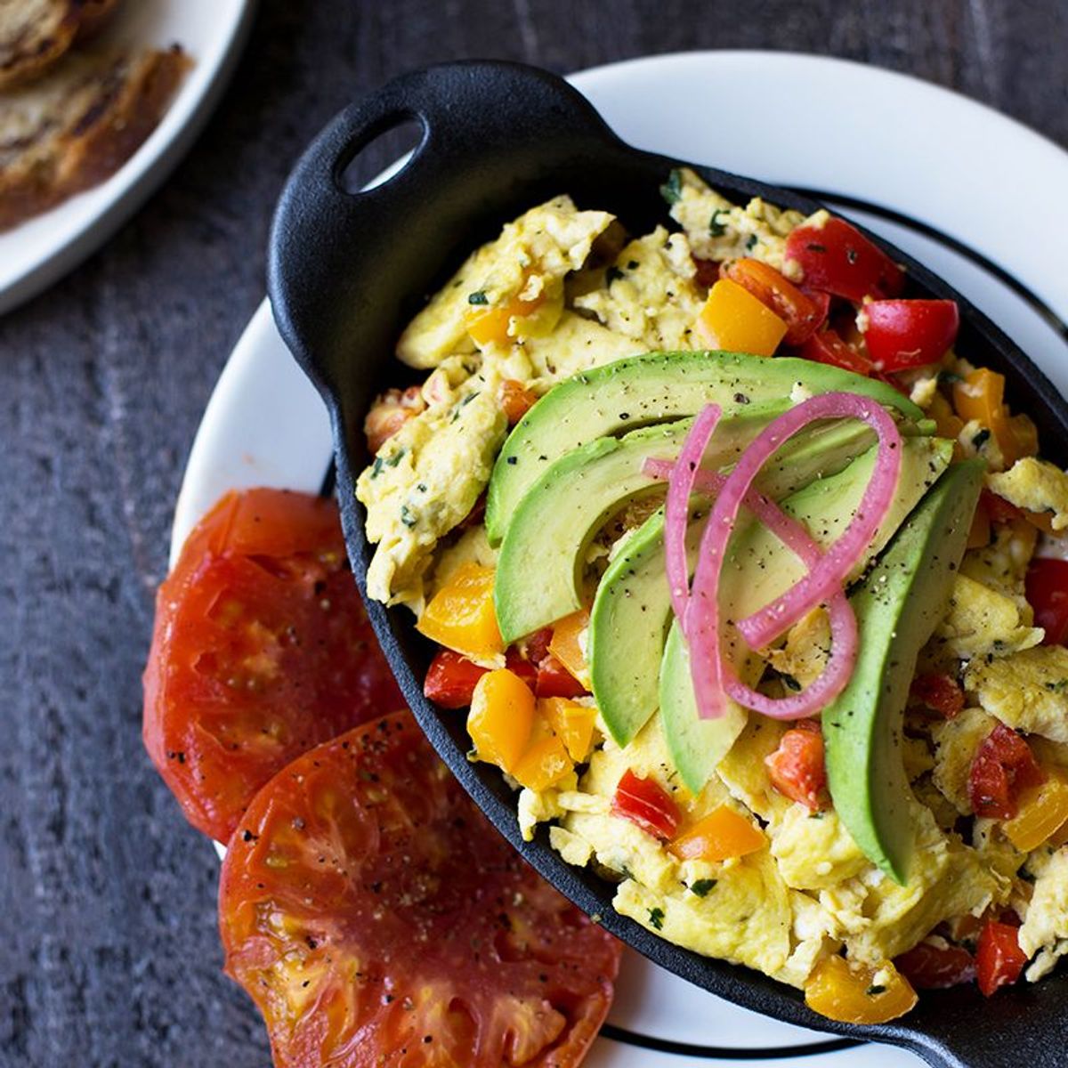 LODGE - Plato servidor ovalado de hierro fundido de 270ml