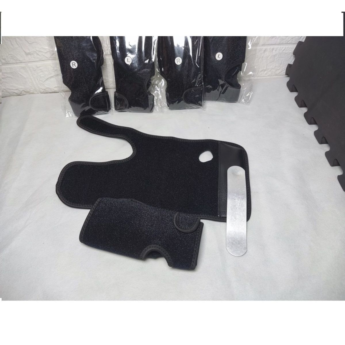 GENERICO - Muñequera con inmovilizador y Ferula de Aluminio - DERECHA