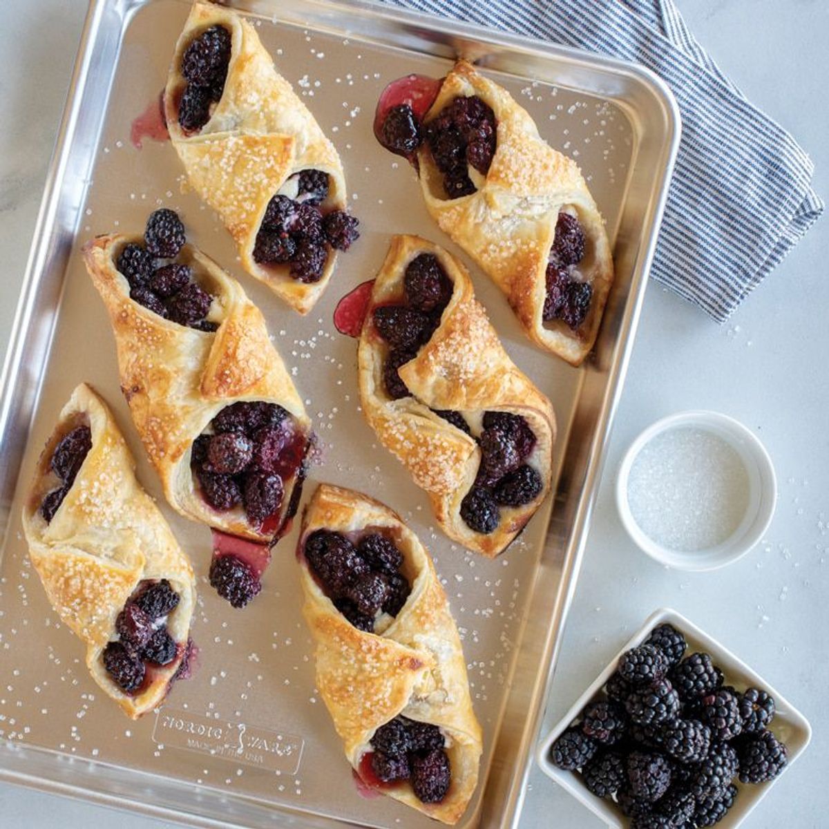 NORDIC WARE - Bandeja para hornear Jelly Roll de aluminio de 38cm x 27cm