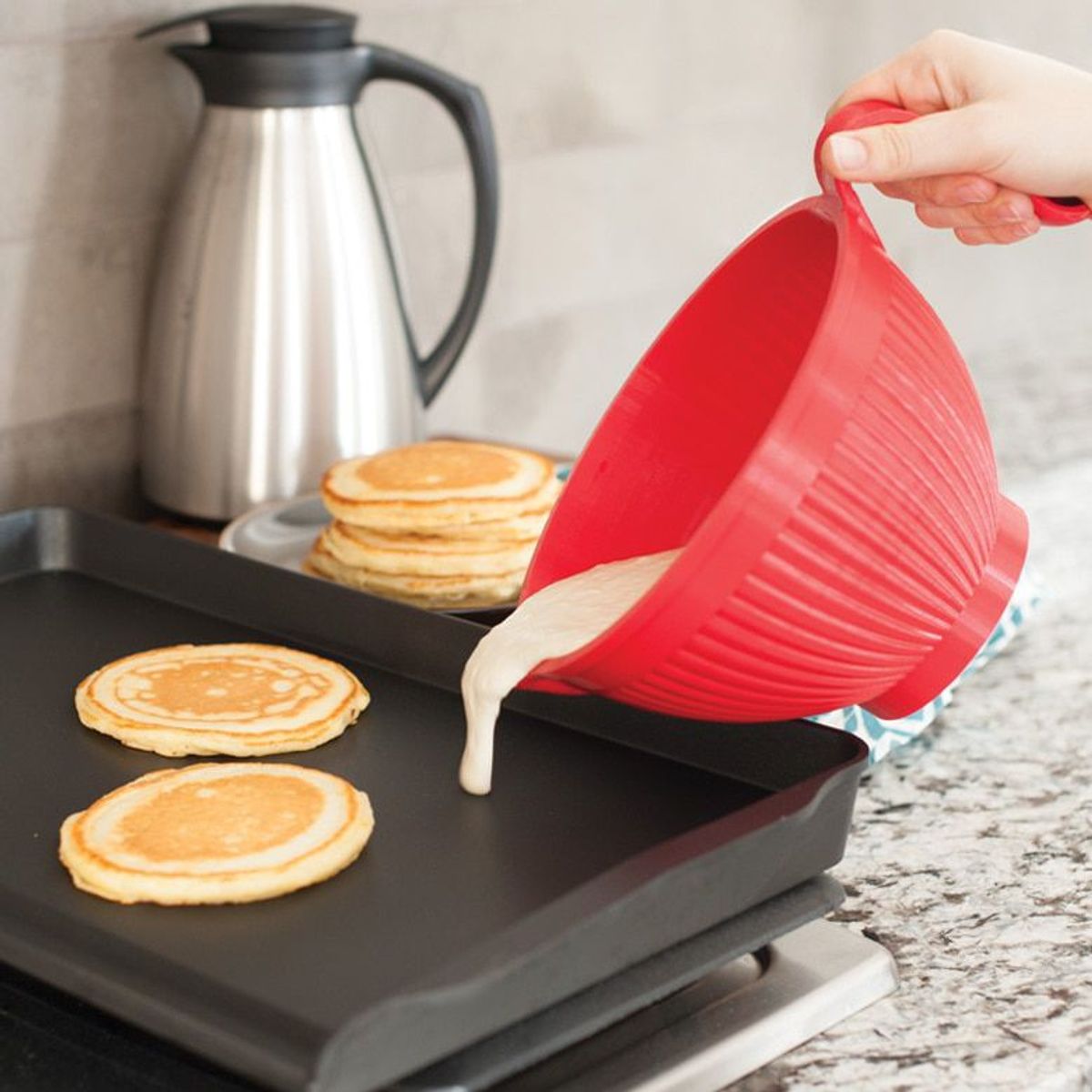 NORDIC WARE - Bowl con pico de plástico de 19cm