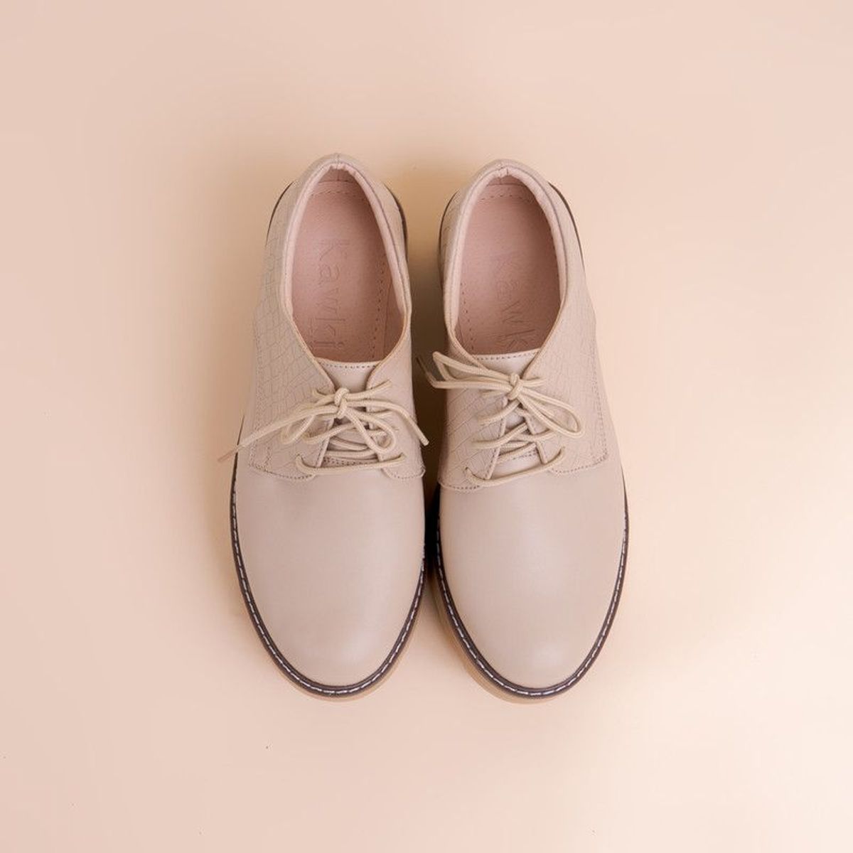 KAWKI - ZAPATOS DE MUJER DERBY FORTALEZA BEIGE