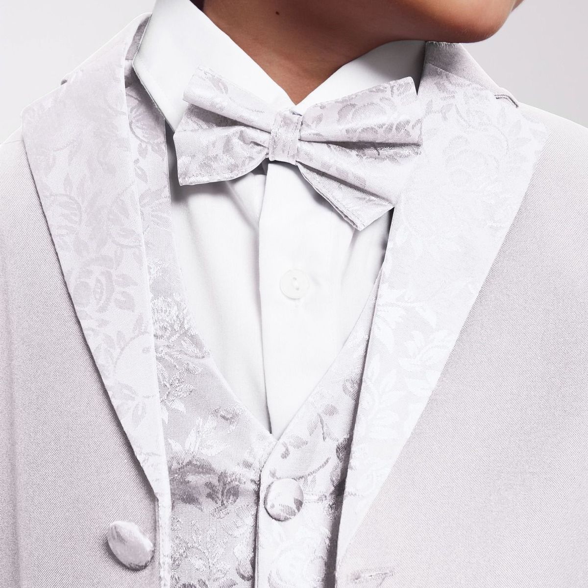 GENERICO - TERNO BLANCO PANTALON CHALECO SACO Y CORBATA MICHI