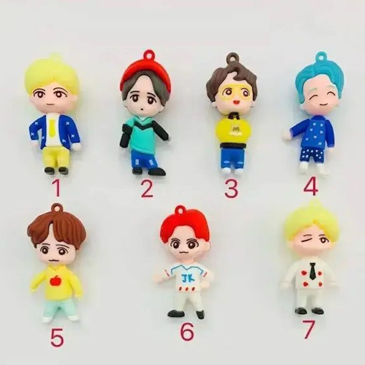 GENERICO - LLAVERO BTS COLECCION 7PZS