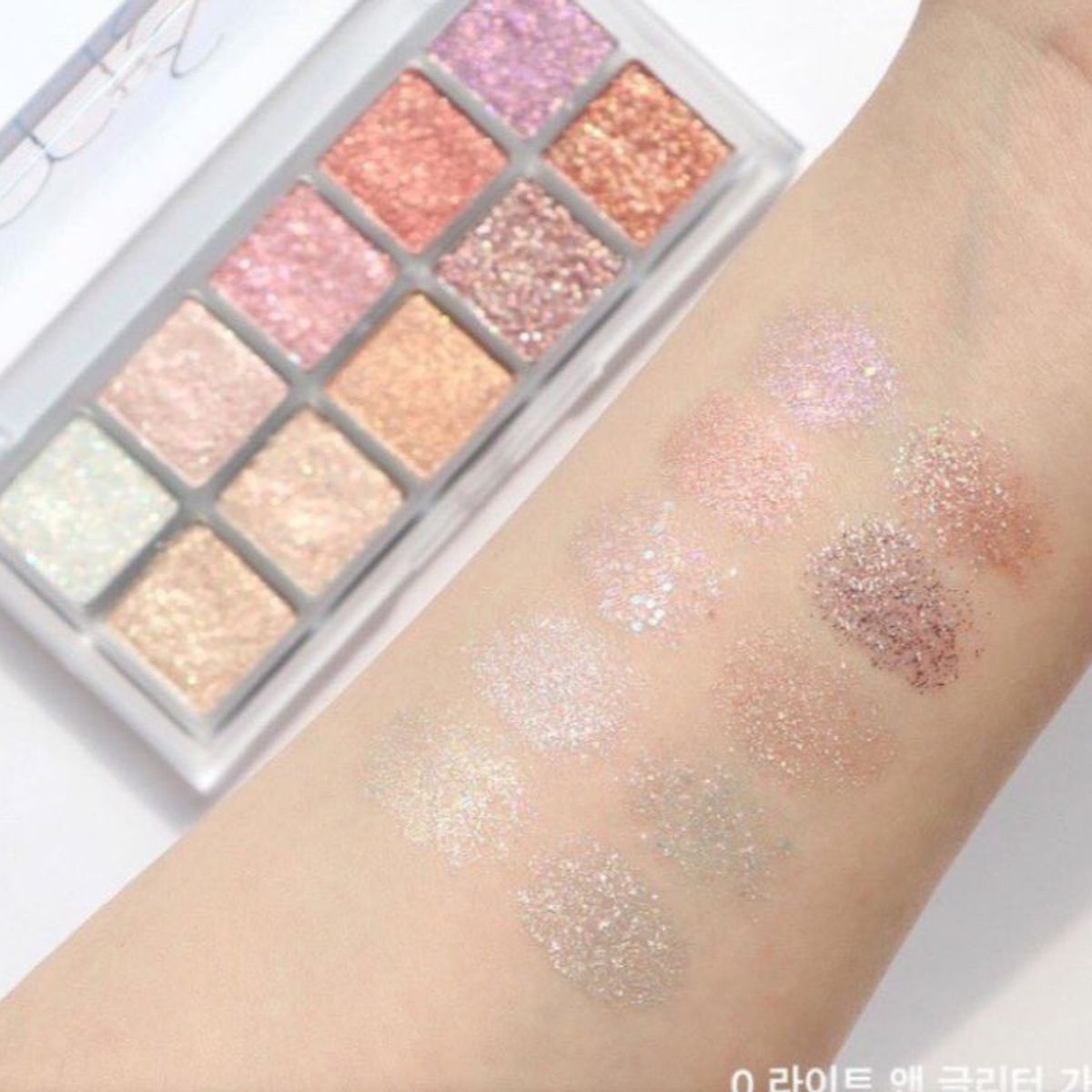 GENERICO - BETTER THAN PALETTE LIGHT AND GLITTER GARDEN