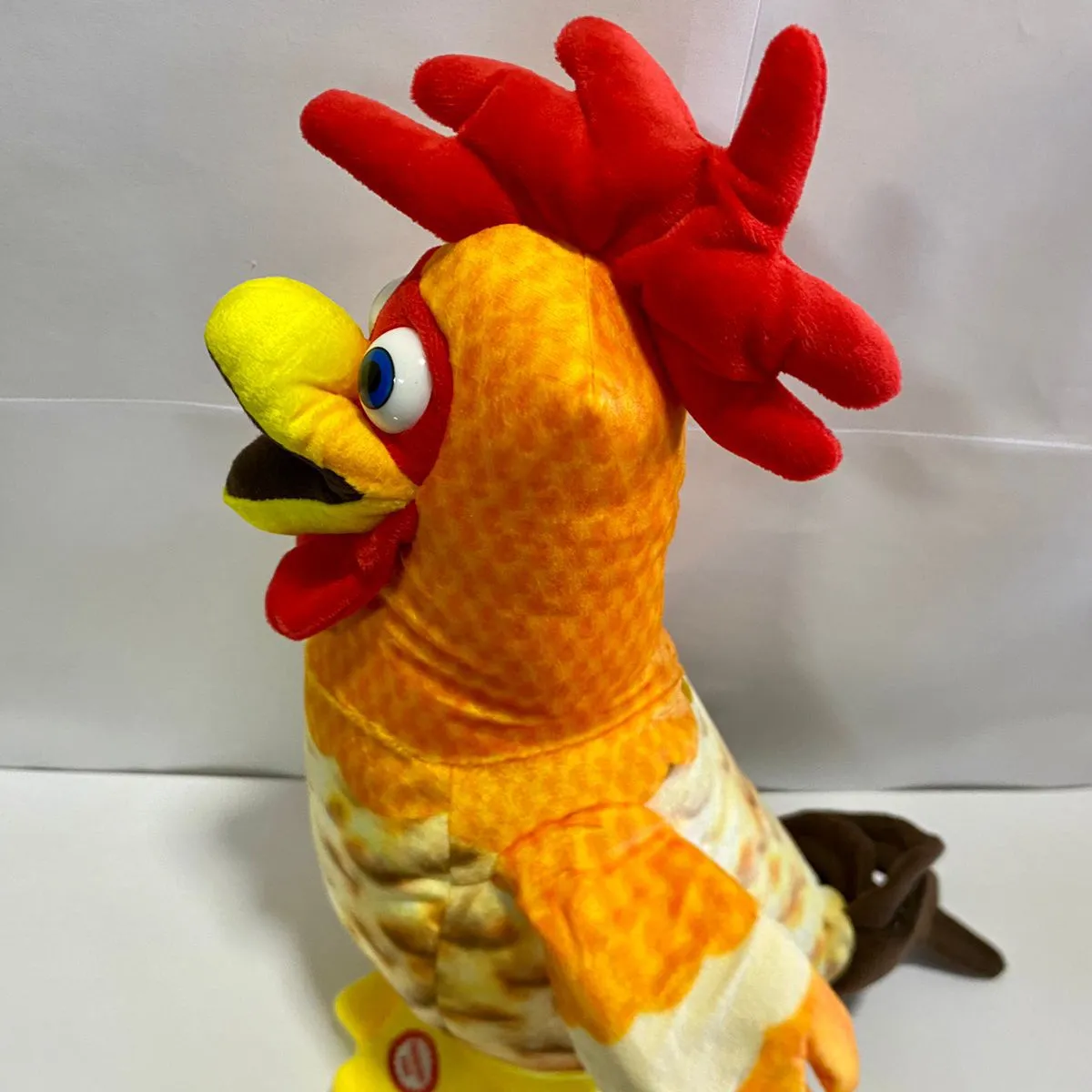 LA GRANJA DE ZENON - PELUCHE MUSICAL GALLO BARTOLITO DE LA GRANJA DE ZENÓN