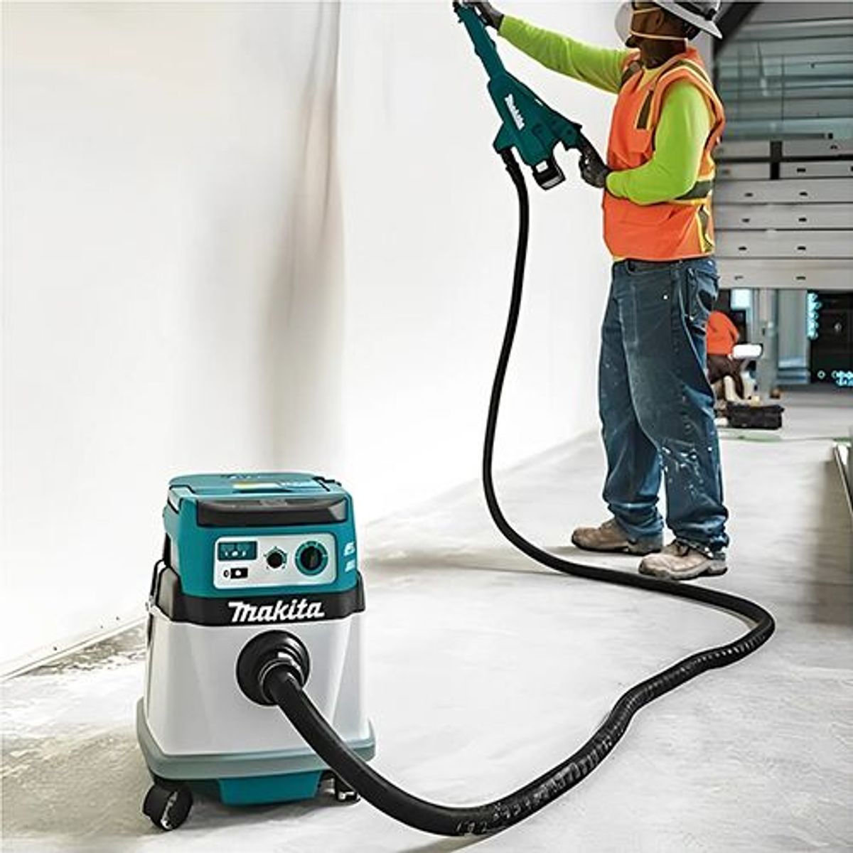 MAKITA - ASPIRADORA INALAMBRICA AWS (BLUETOOTH) 9.8 KPA/POLVO 15L / FILTRO HEPA