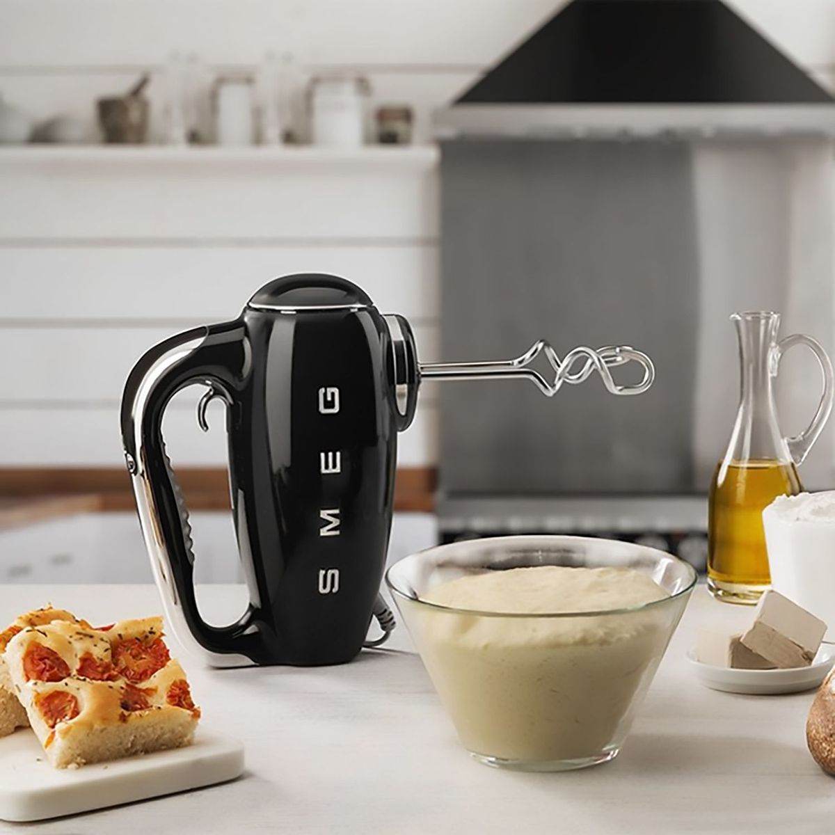 CRATE & BARREL - Batidora de Mano SMEG Celeste