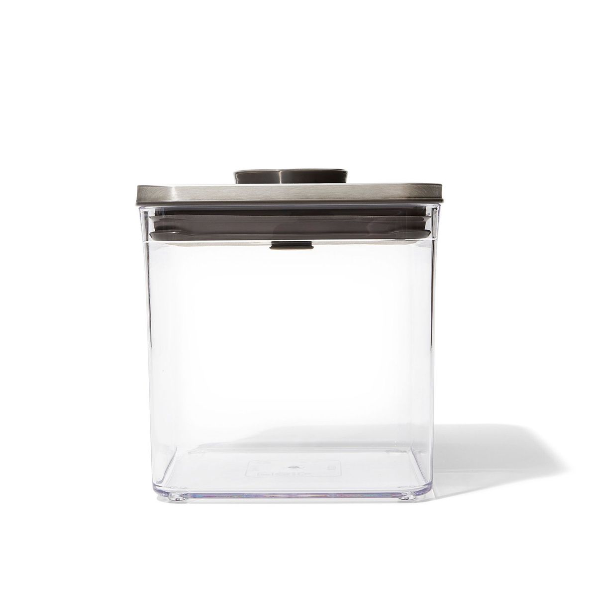 CRATE & BARREL - Contenedor Cuadrado con Tapa de Metal 2.8 QT OXO