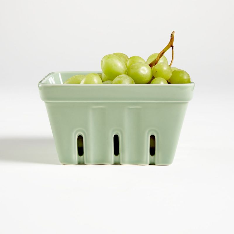 CRATE & BARREL - Colador Mint Berry
