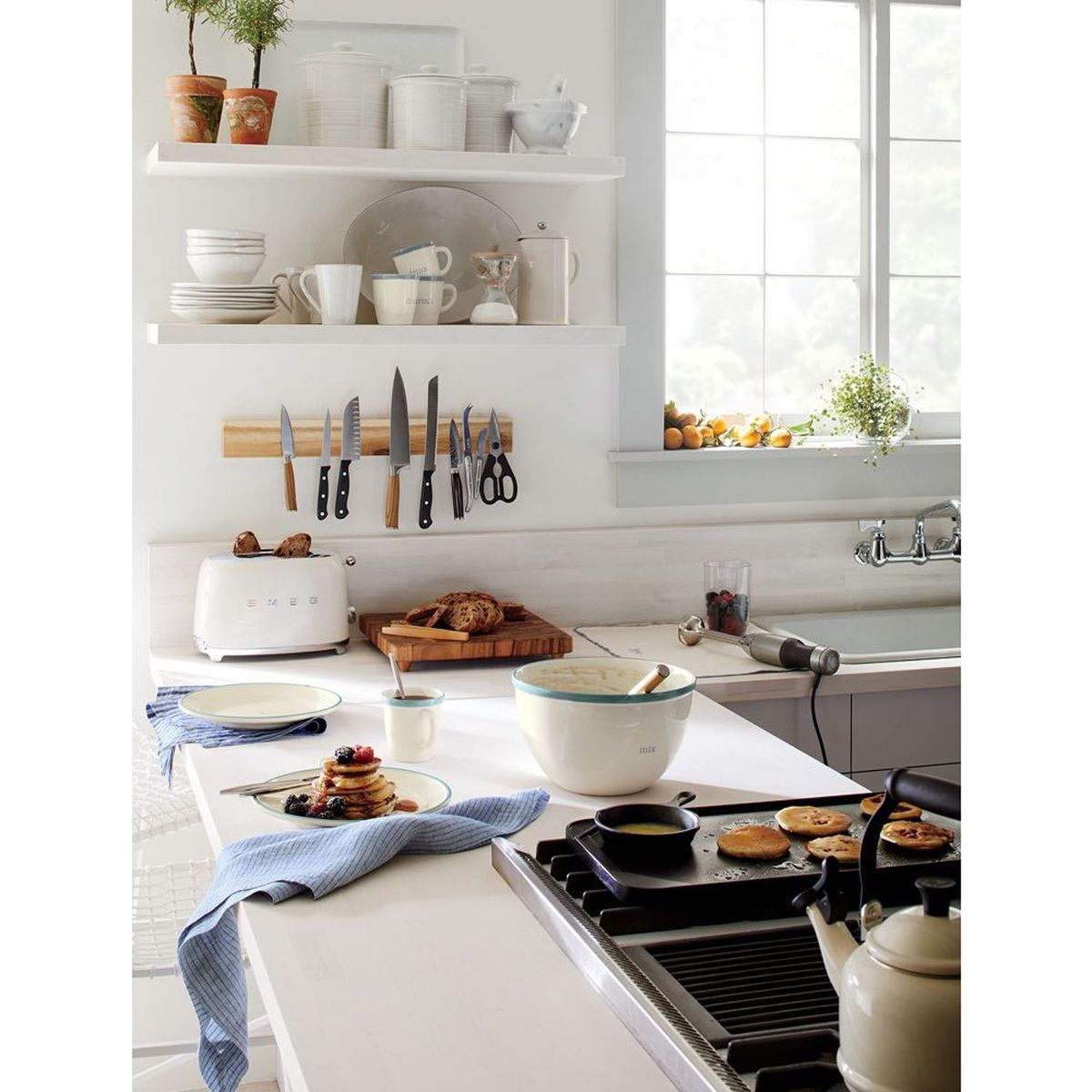 CRATE & BARREL - Barra de Pared Magnética de Madera Acacia para Cuchillos Schmidt Brothers