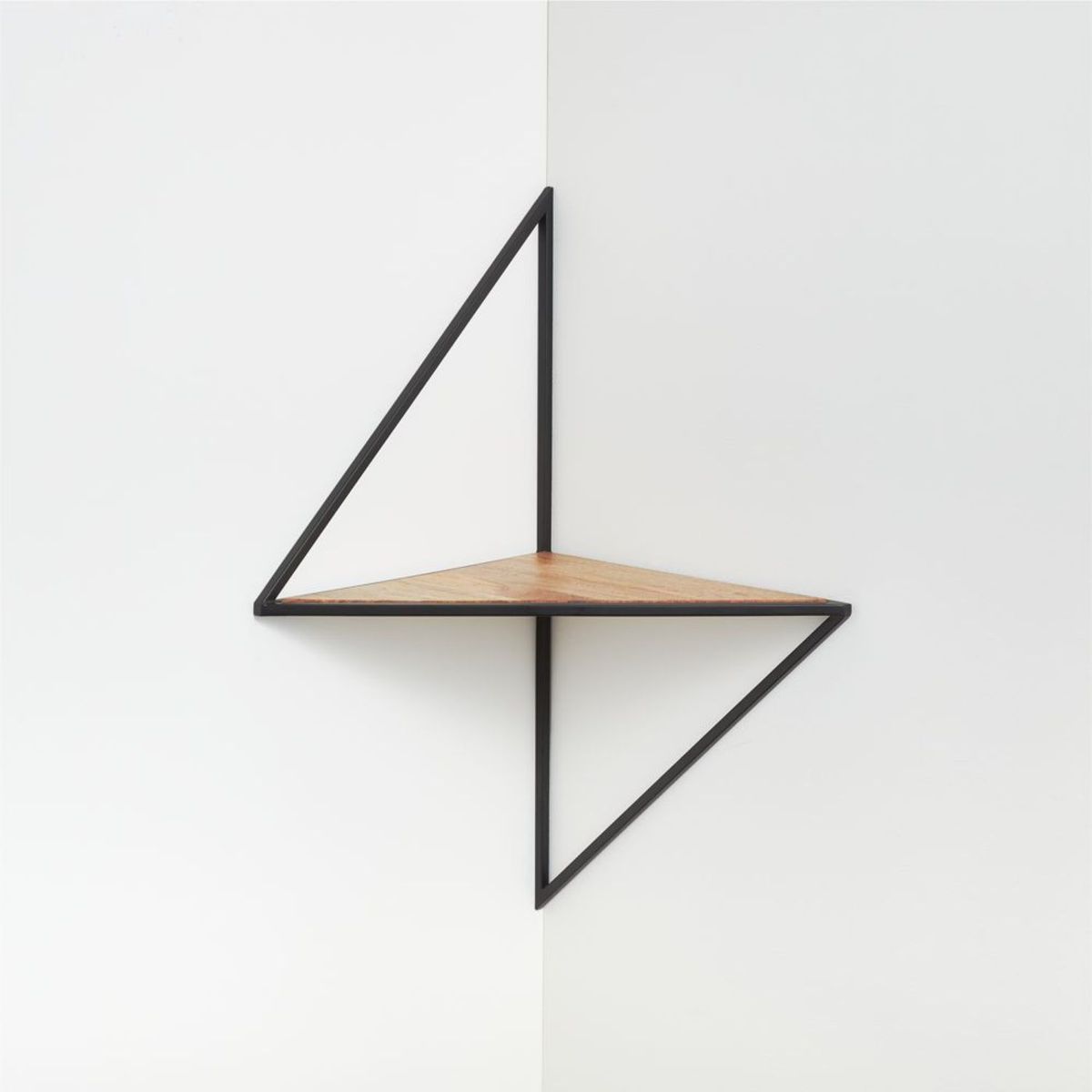 CRATE & BARREL - Repisa de Esquina Reva de Madera de Mango con Estructura de Hierro