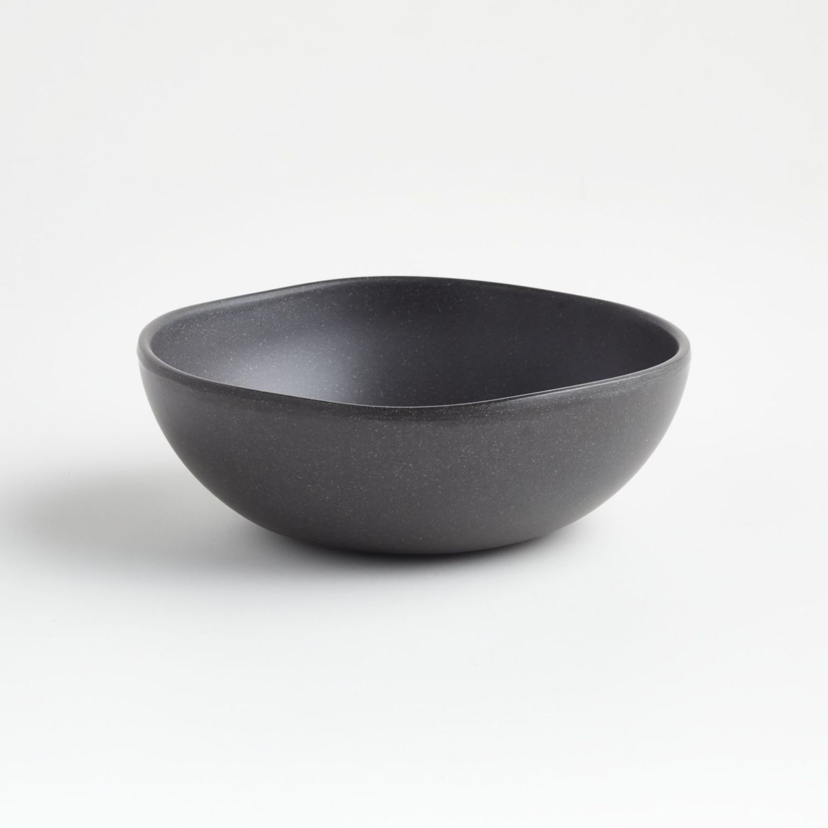 CRATE & BARREL - Bowl para Exteriores de Bambú y Melamina Audley Grey
